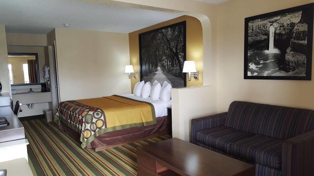 Super 8 By Wyndham Byron/South Macon Ξενοδοχείο Εξωτερικό φωτογραφία